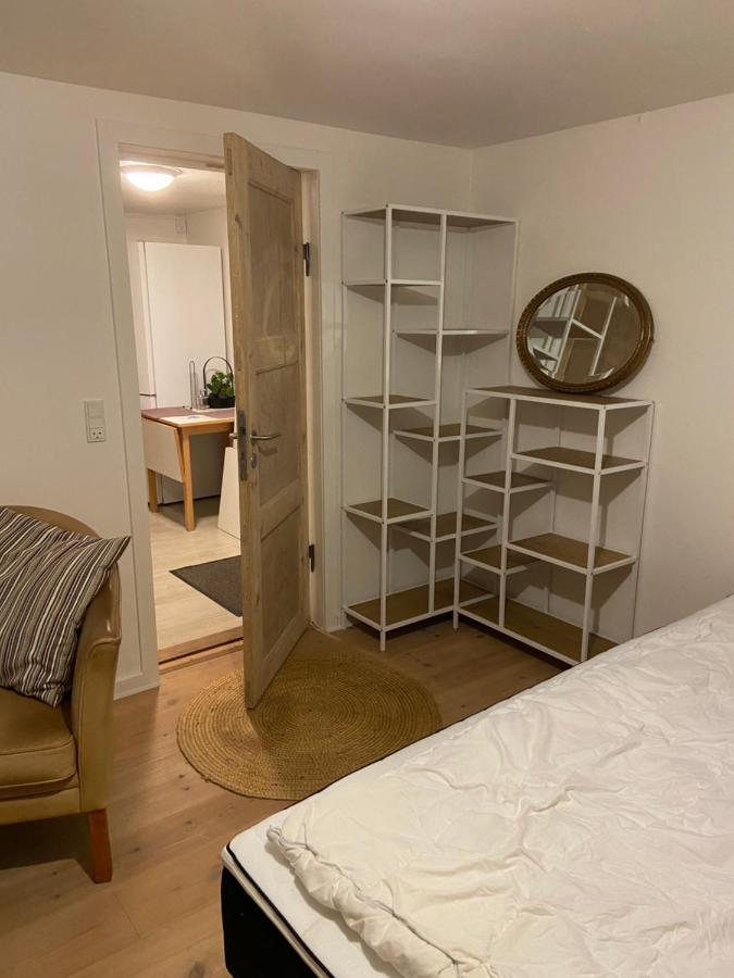 Vaerelse Med Eget Kokken Og Bad Lägenhet Esbjerg Exteriör bild